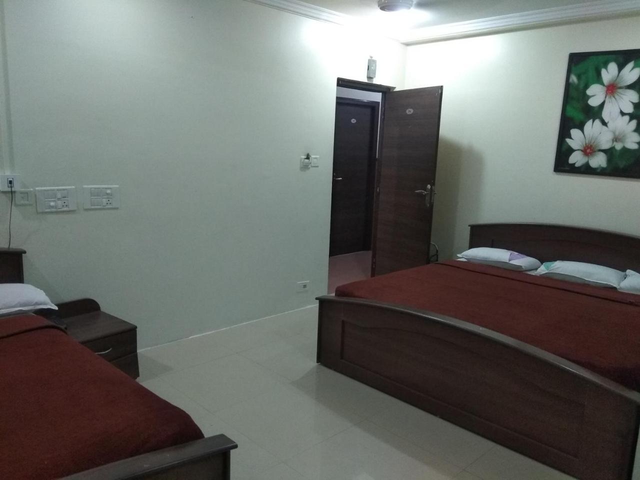 Sai Tirumala Residency Тирупати Экстерьер фото
