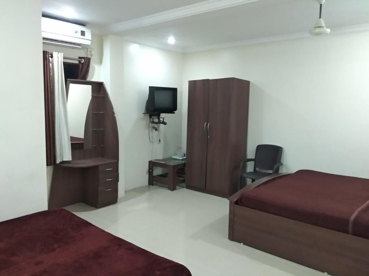 Sai Tirumala Residency Тирупати Экстерьер фото